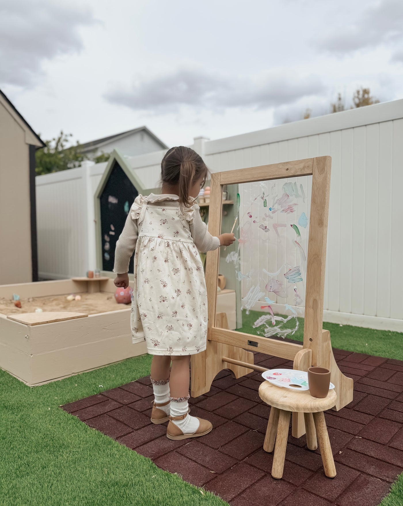 Q Toys Toddler Wooden Perspex Easel
