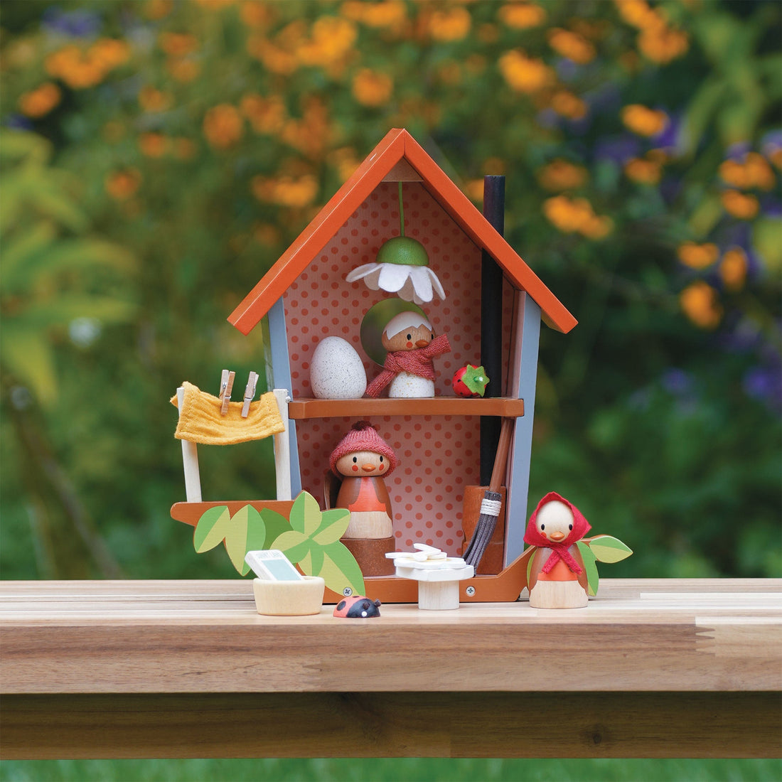 Tender Leaf Robin's Nest Box
