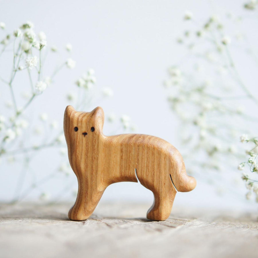 Wooden Cat, Floral