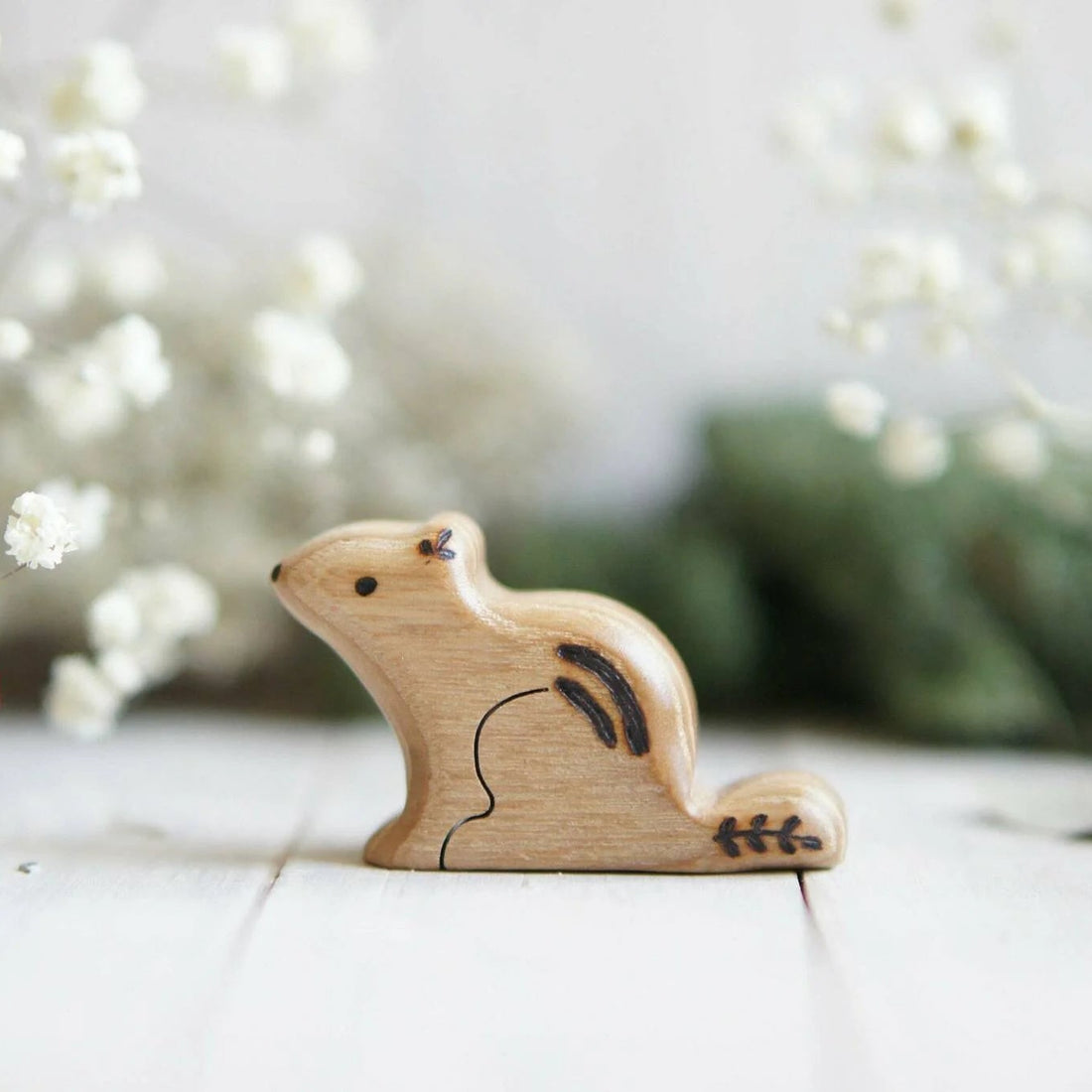 Wooden Chipmunk, Sitting