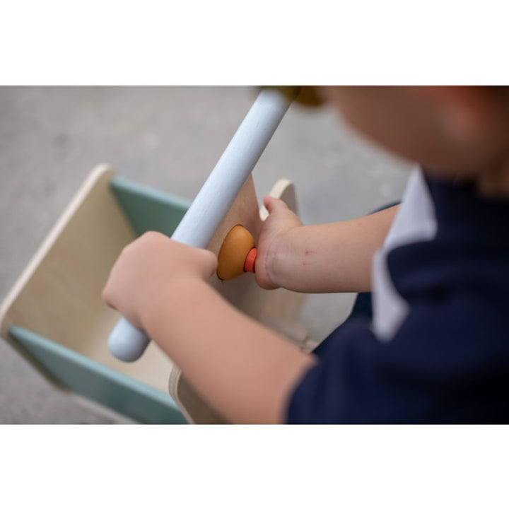 Plan Toys Delivery Bike, Orchard