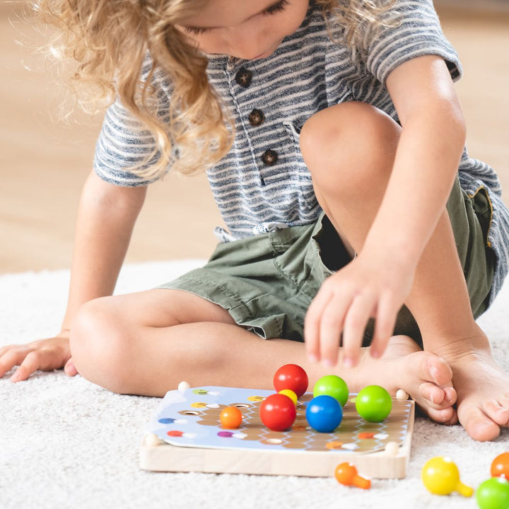 Plan Toys Creative Peg Board