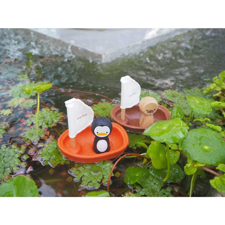 Plan Toys Sailing Boat - Penguin