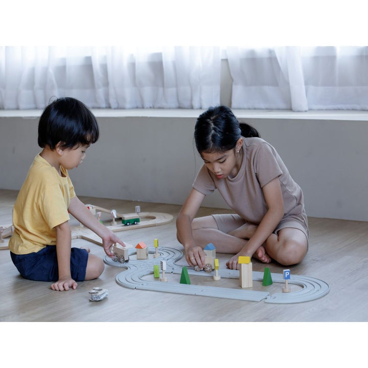 Plan Toys Rubber Road &amp; Rail Set, Medium