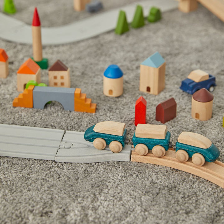 Plan Toys Hybrid Train
