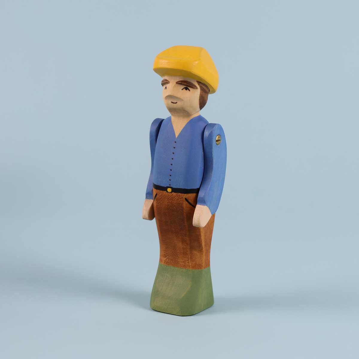 Atelier des Peupliers Wooden Farmer, Male