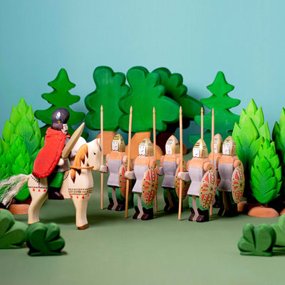 Bumbu Dacian Knight, Spear, Shield and Dragon Flag Set