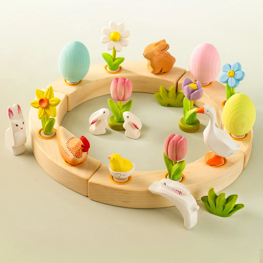 Bumbu Toys Wooden Easter Celebration Ring Set