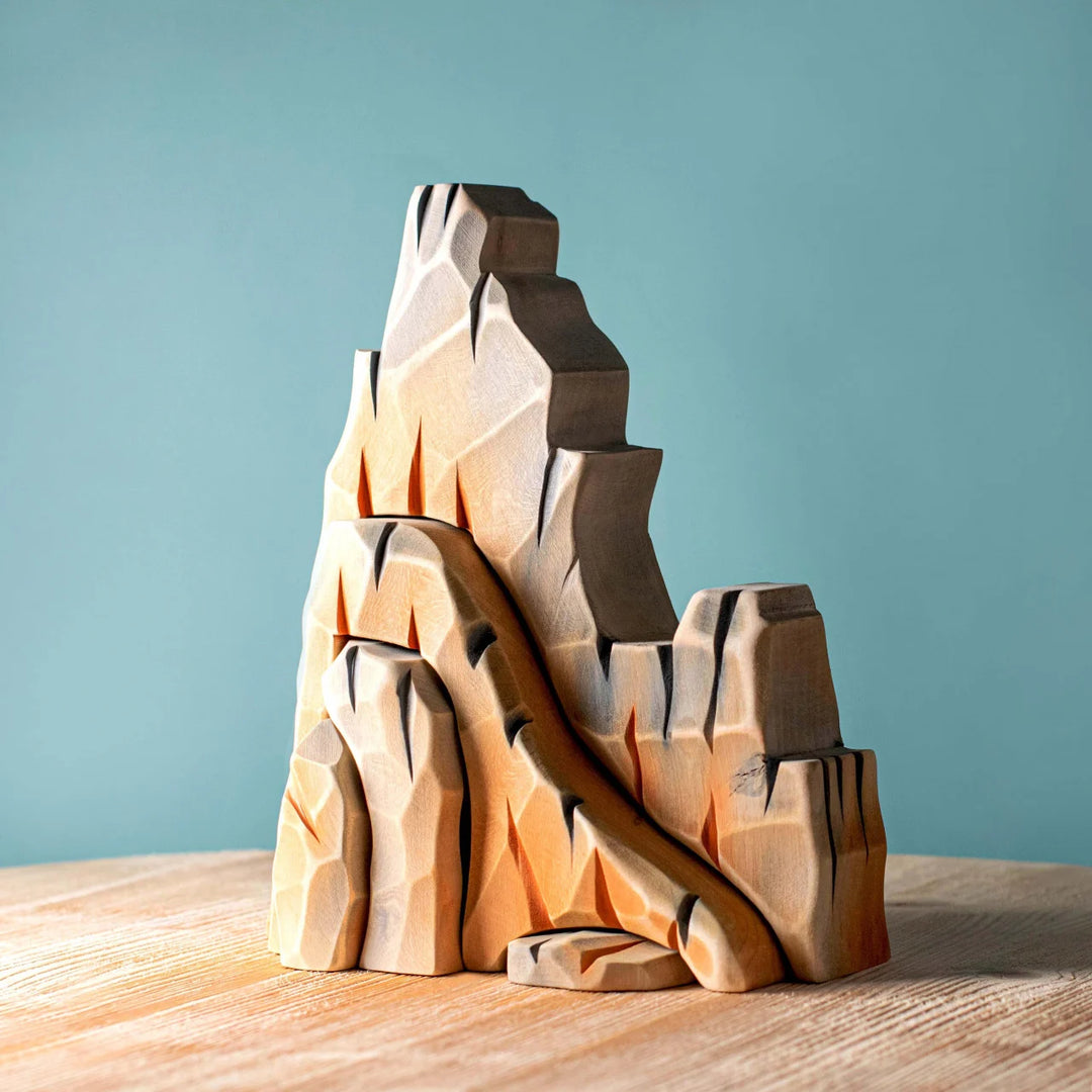 Bumbu Mountain Cliff, Eagle, Mountain Goat, Snake and Lizard Set
