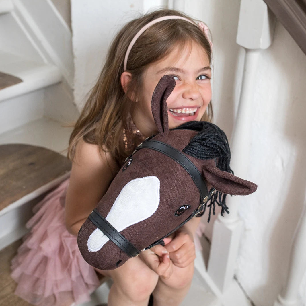 By Astrup Hobby Horse Alicia, Brown