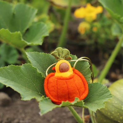 Fairyshadow Pumpkin Necklace with Baby Doll