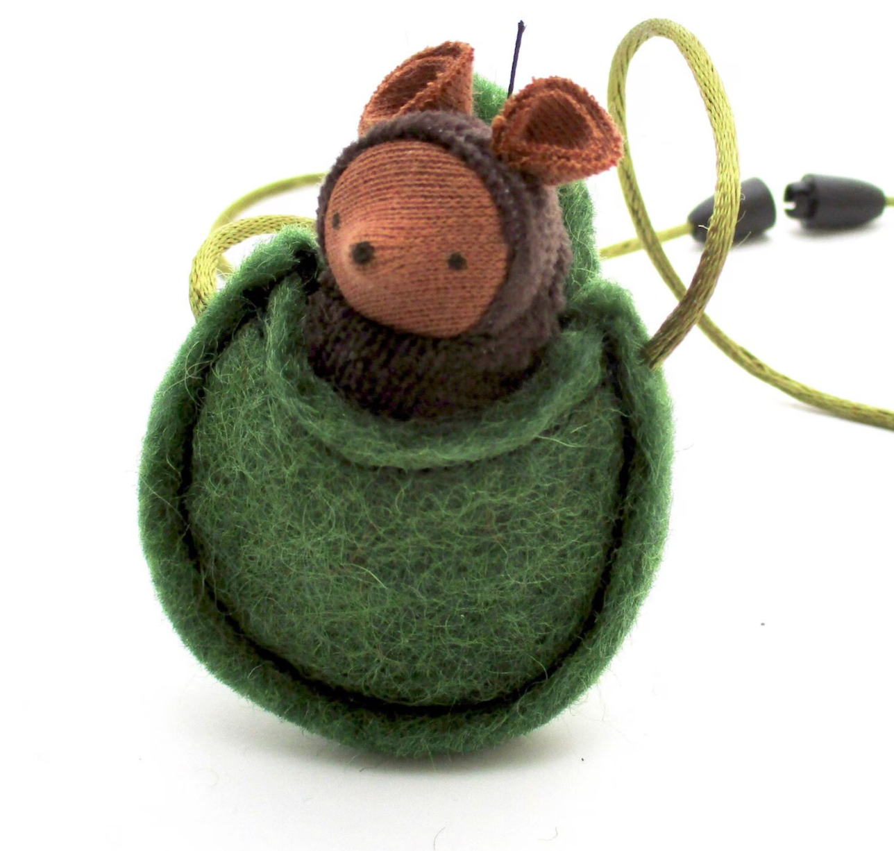 Fairyshadow Critter Necklace, Brown Mouse