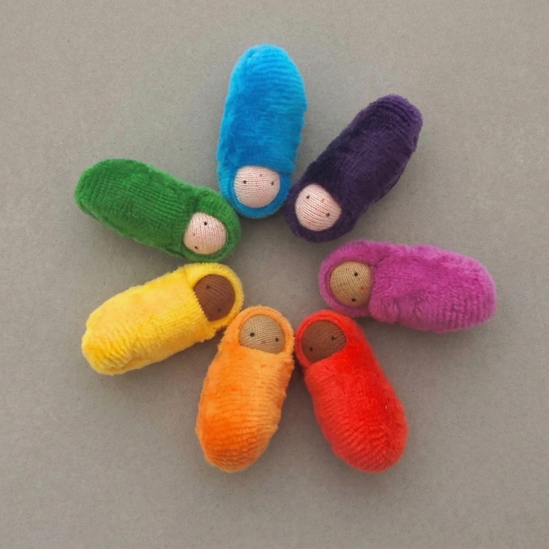 Fairyshadow Rainbow Peanut Baby, Set of 7