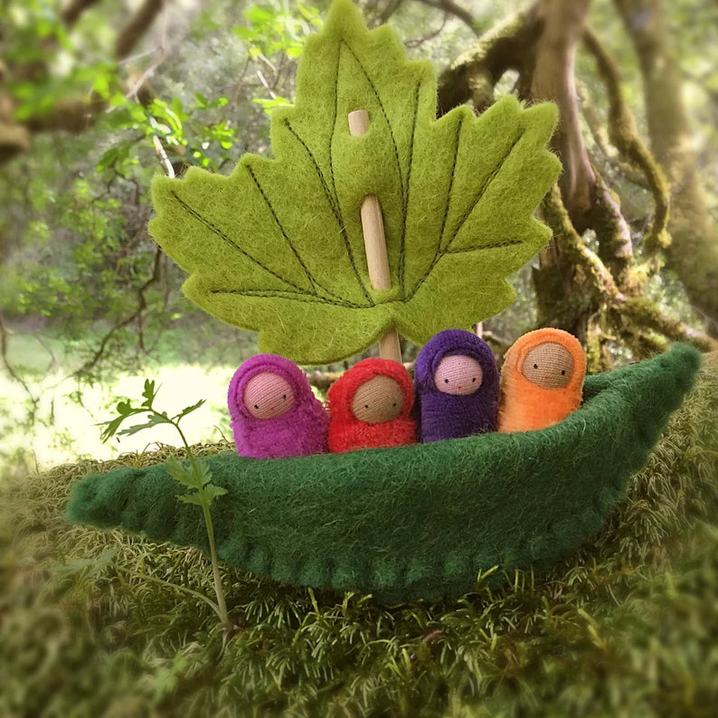Fairyshadow Felt Toy Boat with Leaf Sail