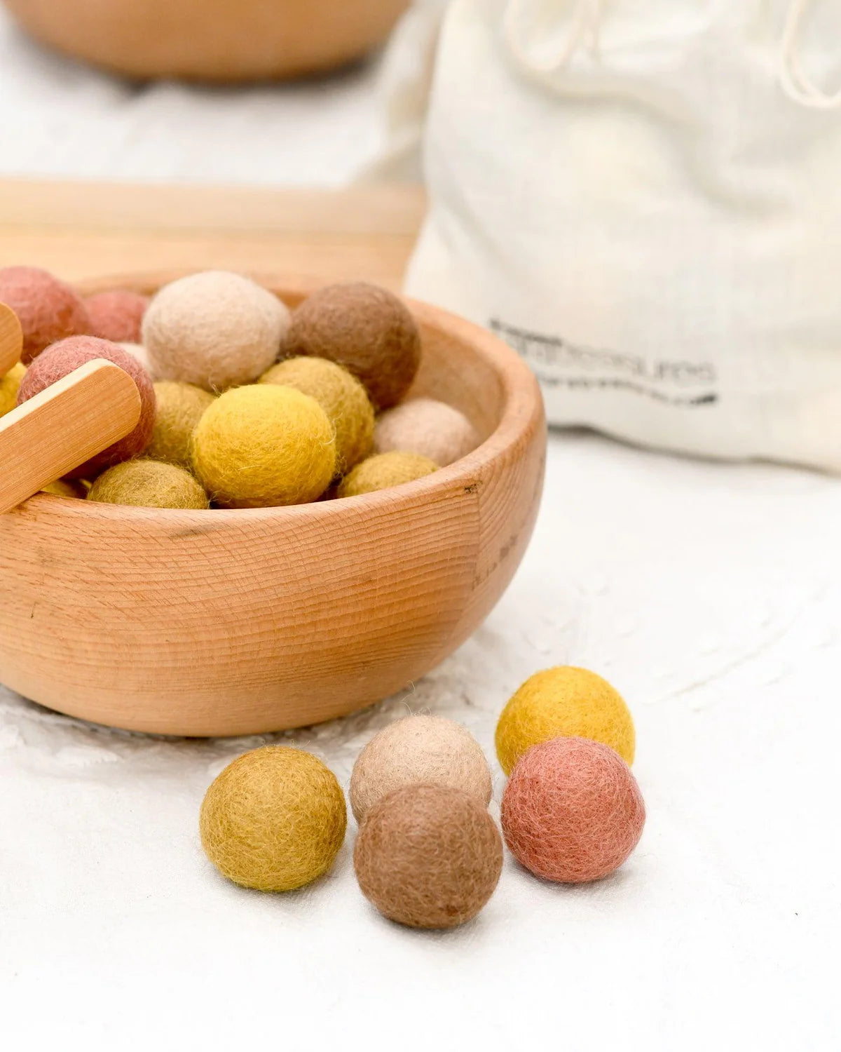 Pre-Order Wool Felt Balls in a Pouch, Earthy Colors, 30 balls, 3 cm (Ships in November)