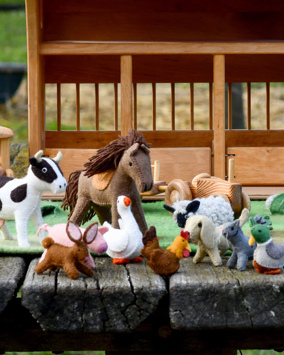 Jumbo plastic farm animals online