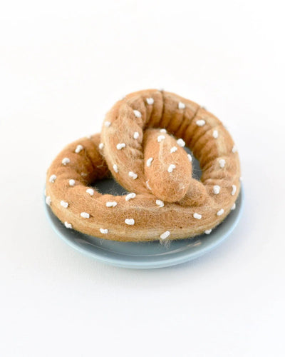 Pre-Order Felt Soft Pretzel (Ships in late January)