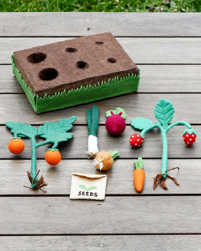 Pre-Order Felt Garden Planter Box with Plants and Vegetables (Ships in mid-October)