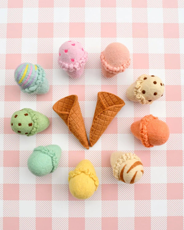 Felt Ice Cream Set, Waffle Cones and 9 Ice Cream Scoops
