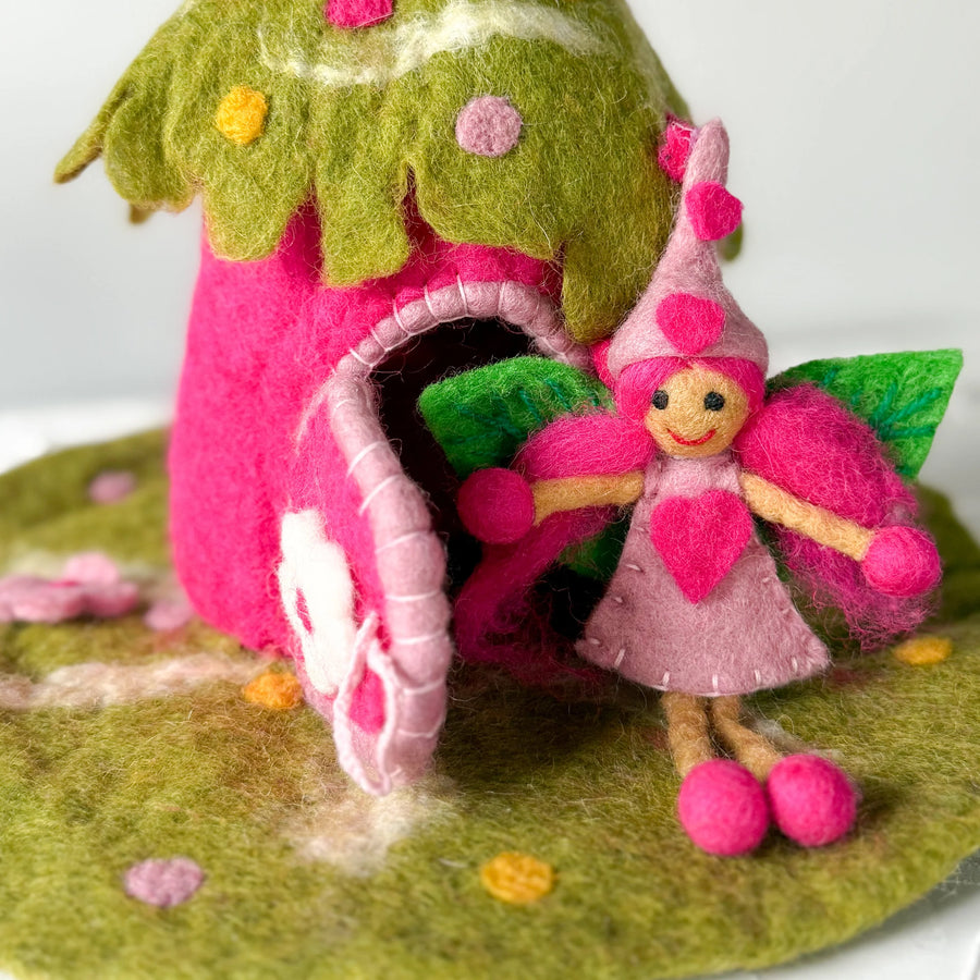 The Fairies of Wonder Home, Pink