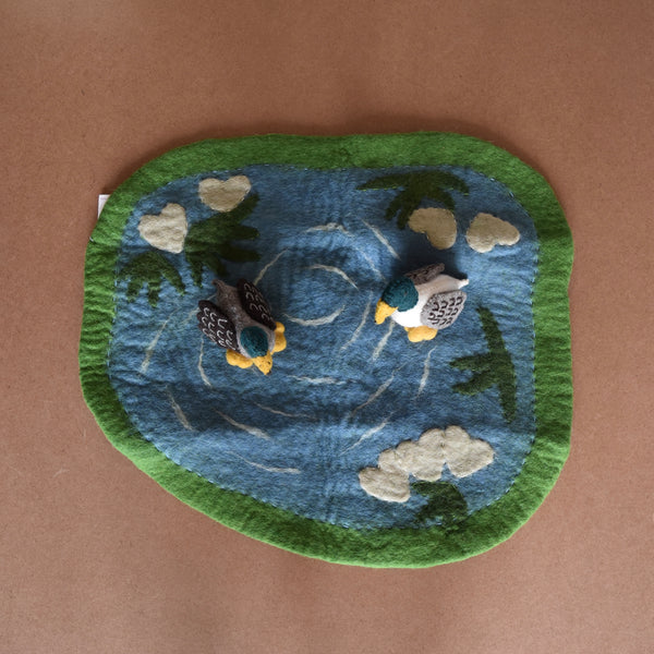 Papoose Felt Pond with Two Ducks Mat