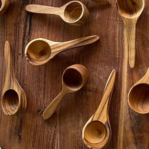 Small teak mini scoop