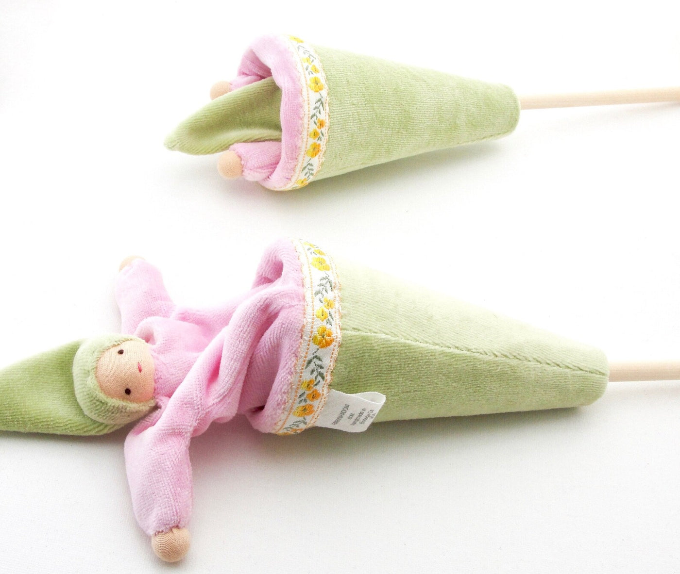 Fairyshadow Cone Pop-up Puppet, Pink