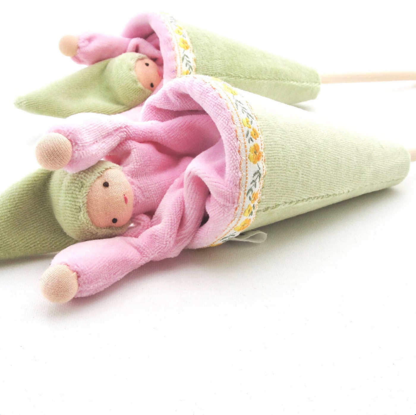 Fairyshadow Cone Pop-up Puppet, Pink