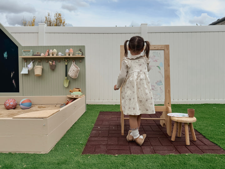 Q Toys Toddler Wooden Perspex Easel Seconds