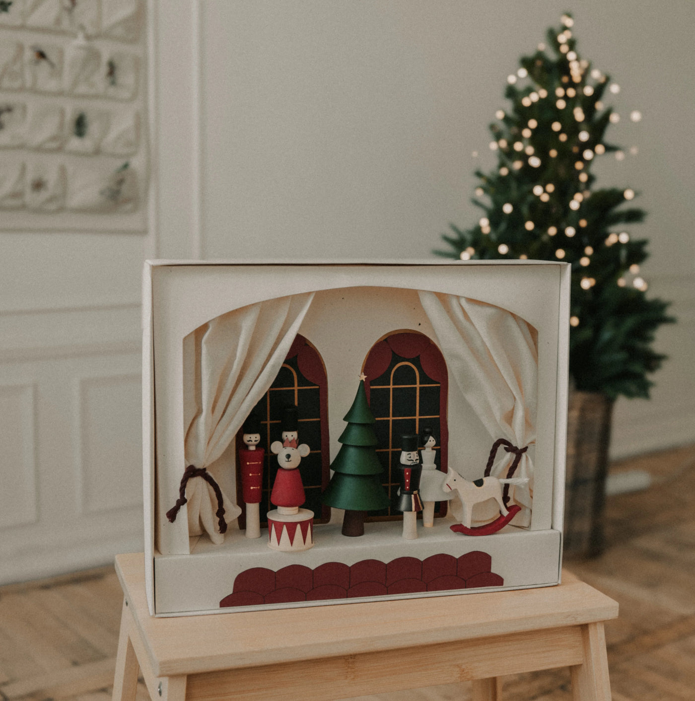 Pre-Order Sabo Concept The Nutcracker Play Theater and Magnetic Figurine Set