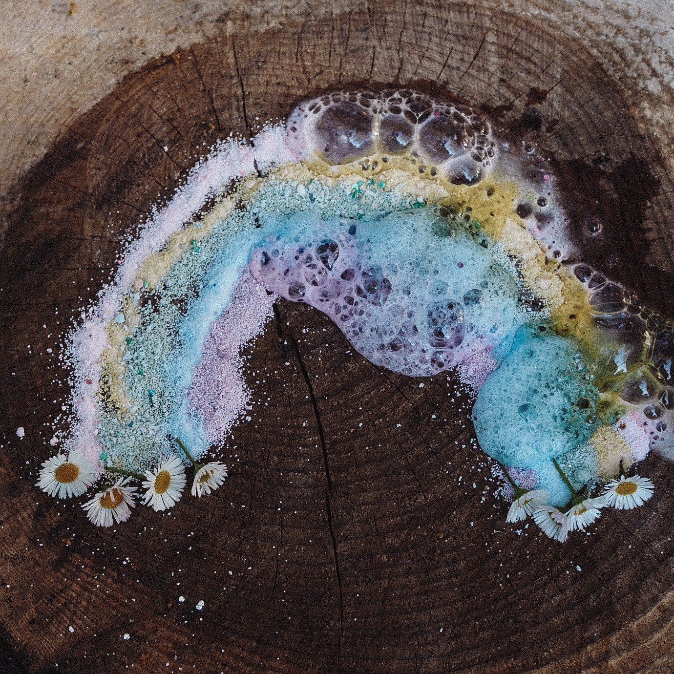 Wild Mountain Child Large Rainbow Playfizz Crumble Pack, 5 colors