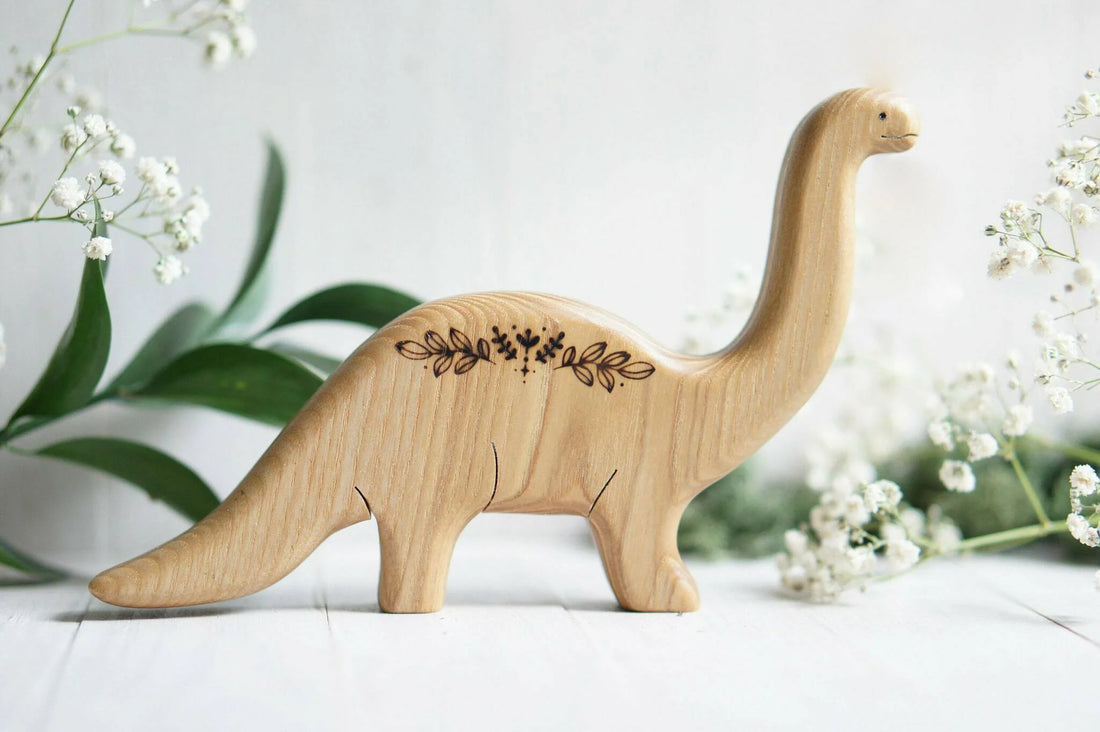 Wooden Brontosaurus, Papa