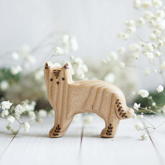 Wooden Cat, Floral