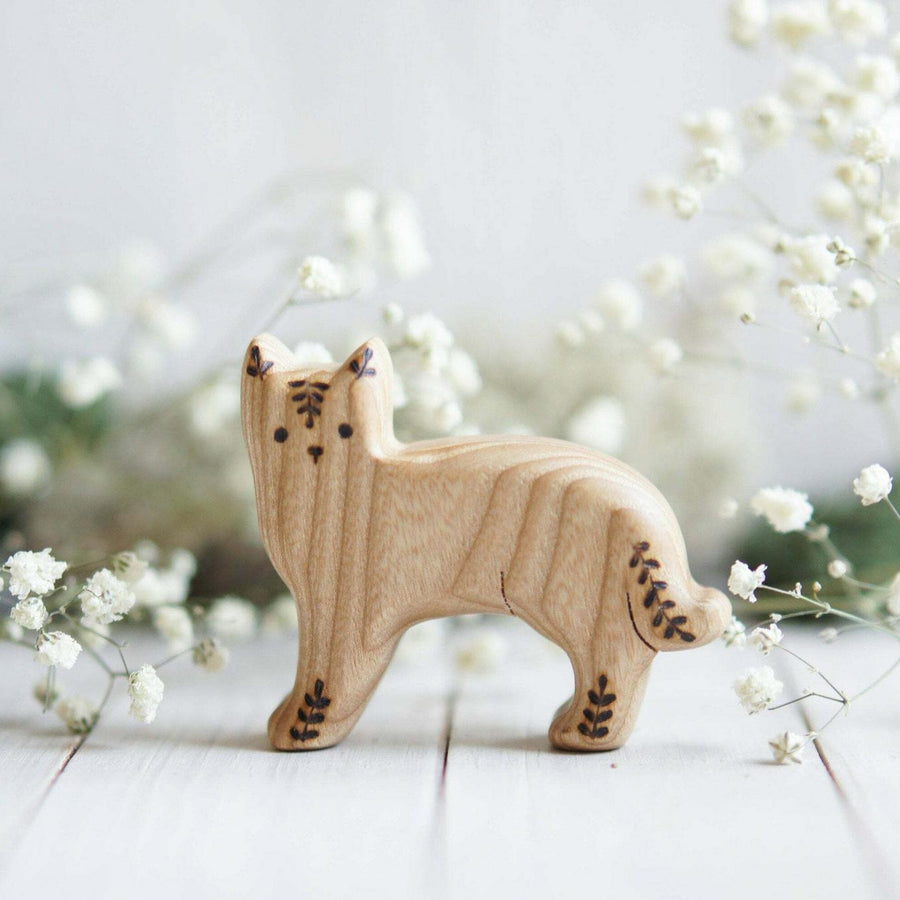 Wooden Cat, Floral