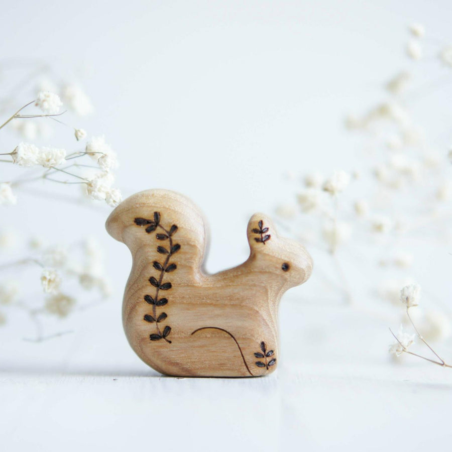Wooden Squirrel, Running (Twig)