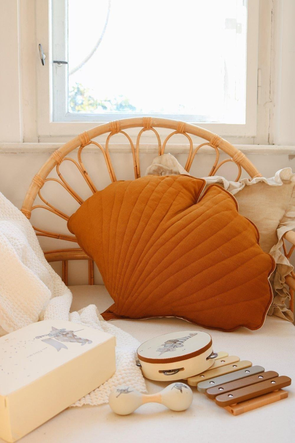 Linen “Caramel” Ginkgo Leaf Pillow