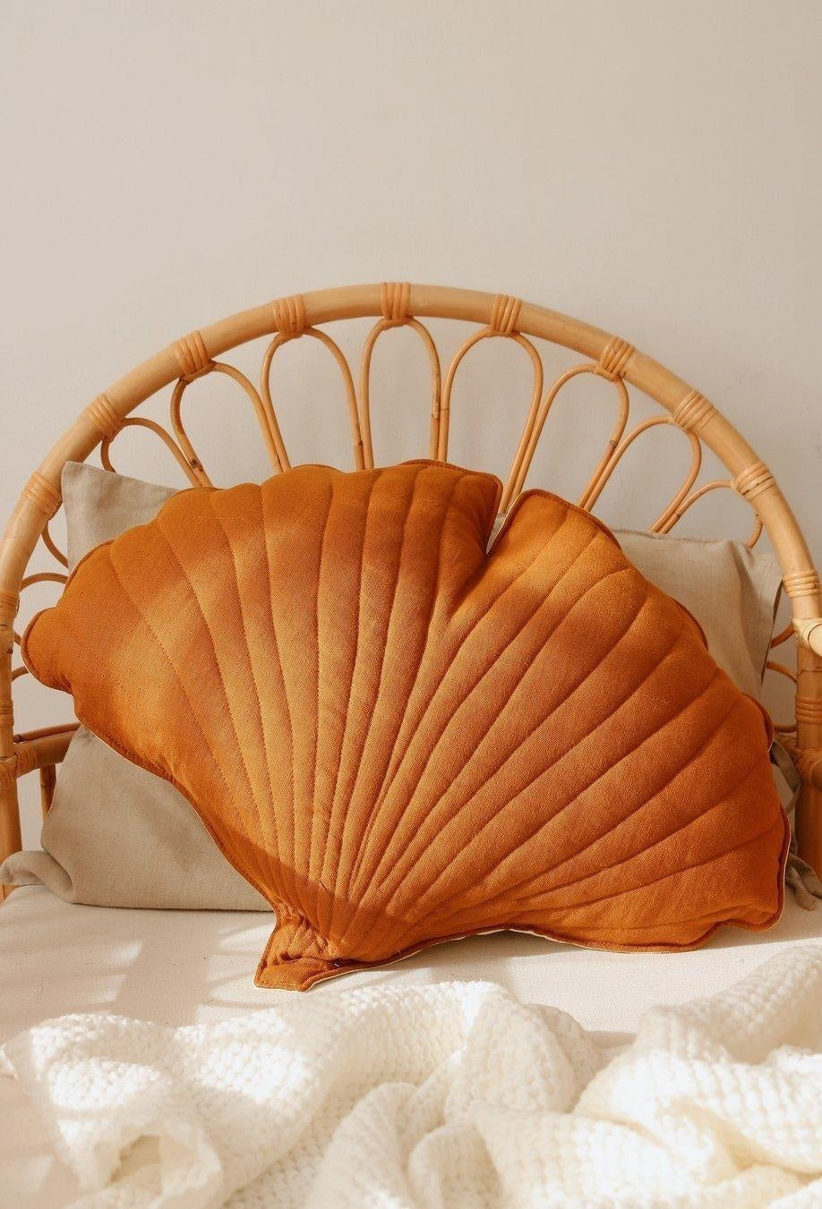 Linen “Caramel” Ginkgo Leaf Pillow