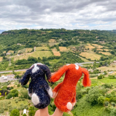 Cavalier King Charles Spaniel finger puppet - Orange