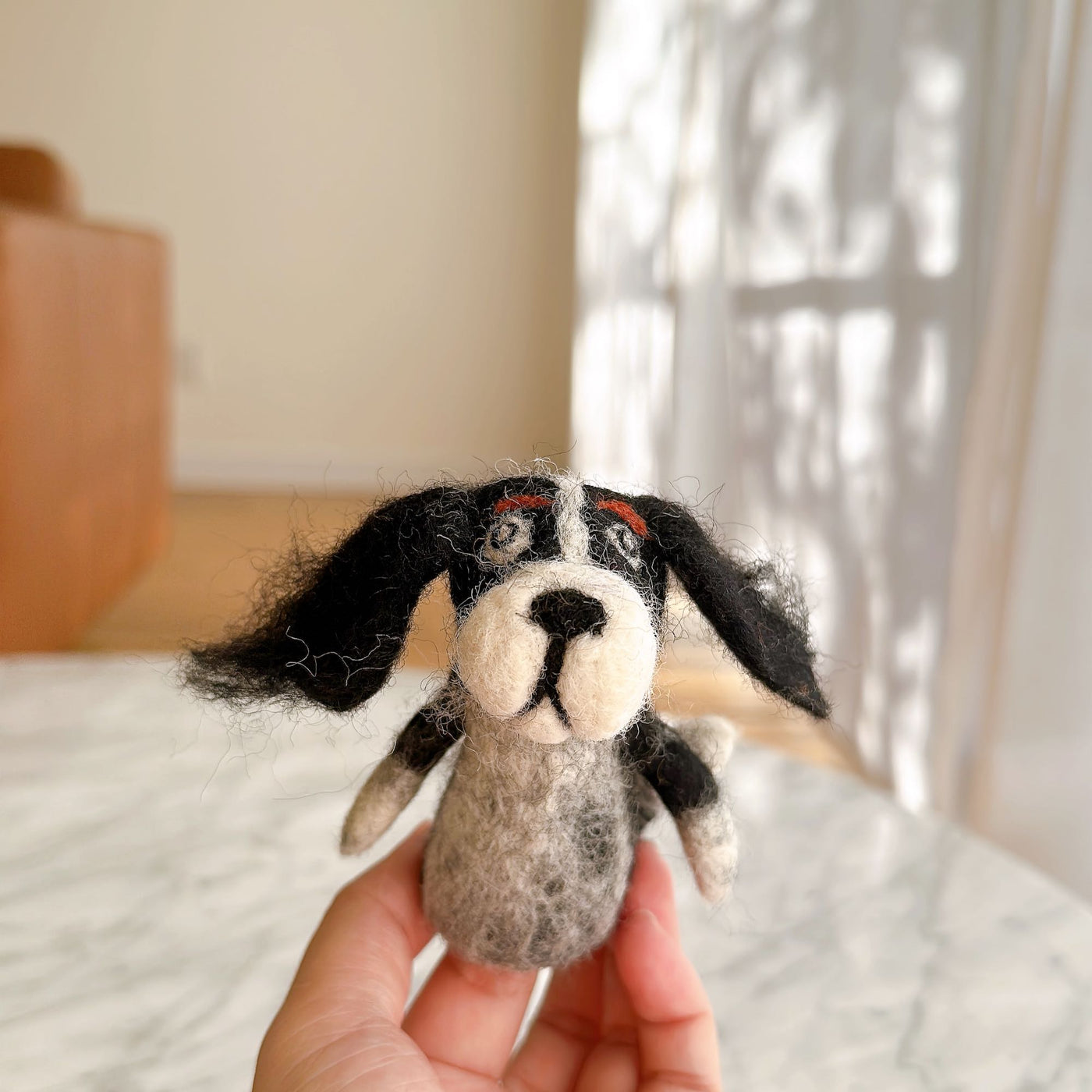 Cavalier King Charles Spaniel finger puppet - Orange