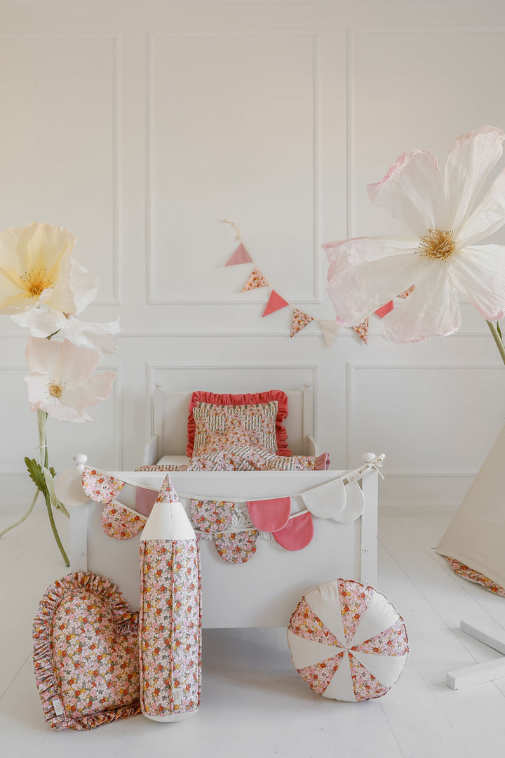 “Summer Garden” Garland with Half Moons