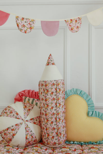 “Summer Garden” Garland with Half Moons