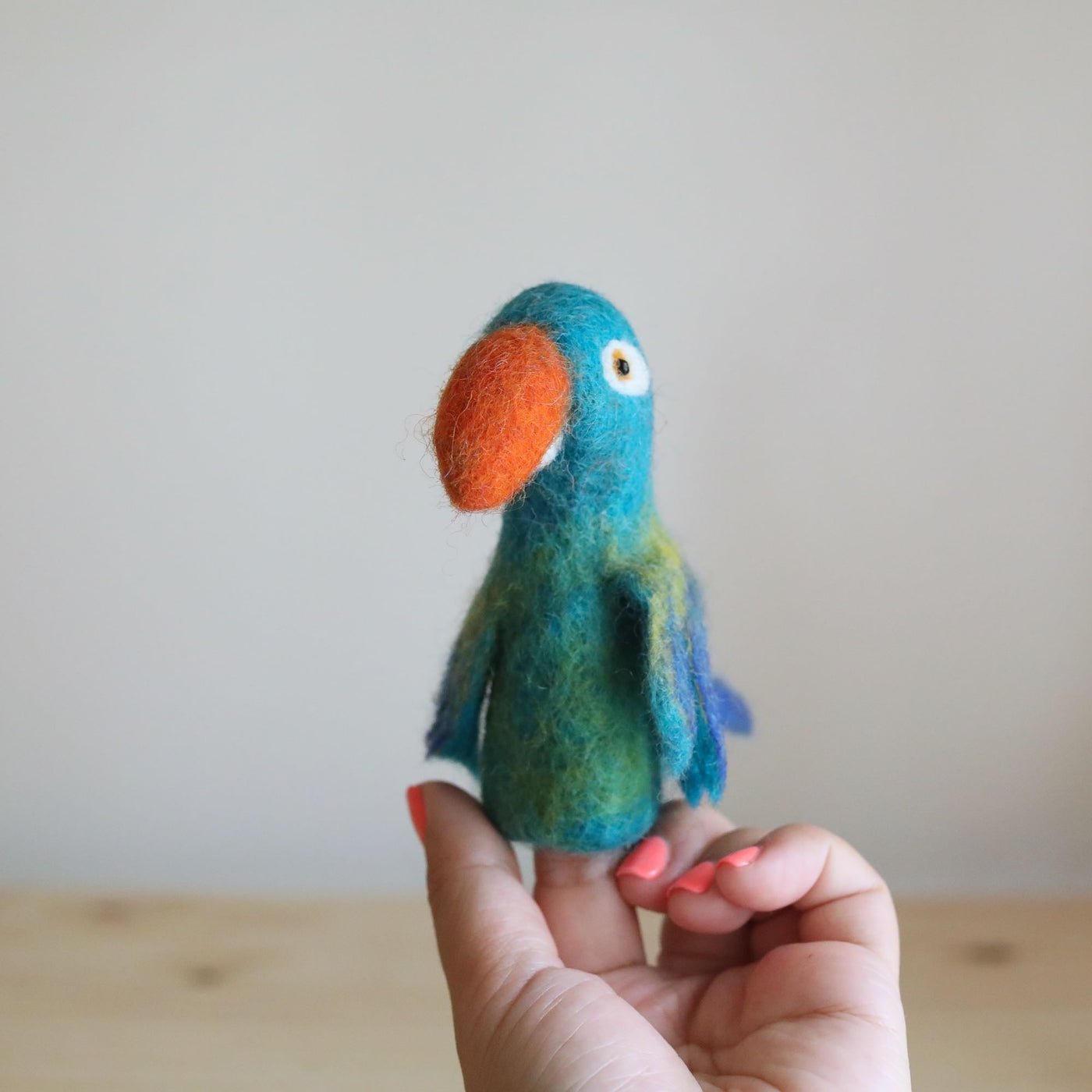 Felt Finger Puppet - Blue Parrot / Macaw