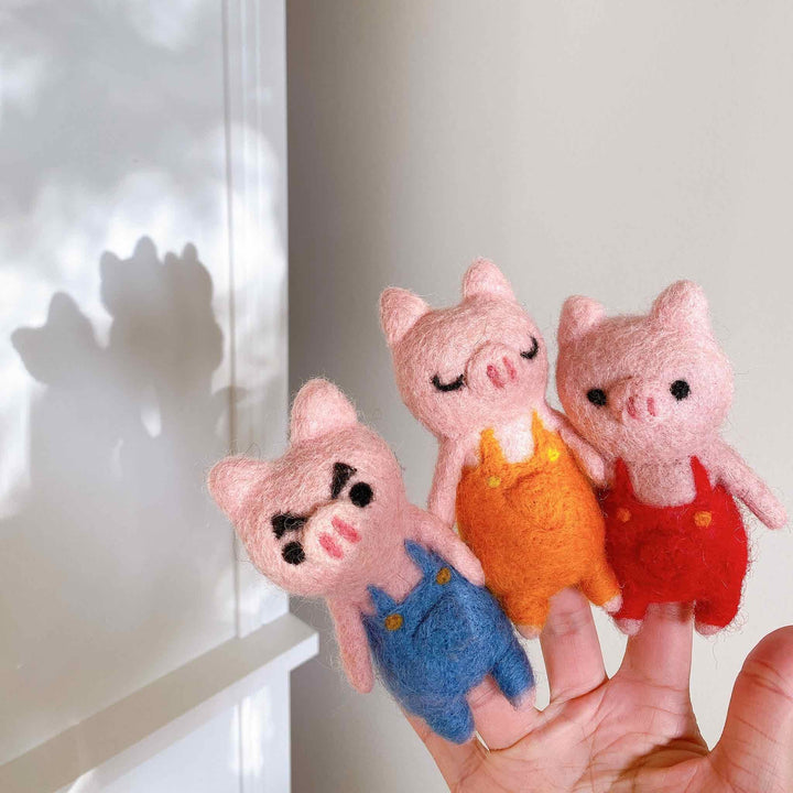 Felt Finger Puppets Set of 4 - Three Little Pigs &amp; Big Wolf