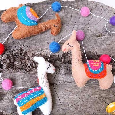 Felt Llama Garland 2