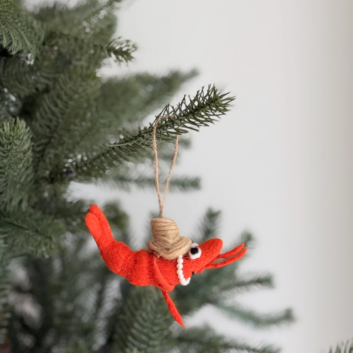 Handmade felt shrimp couple ornament wearing cowboy hats