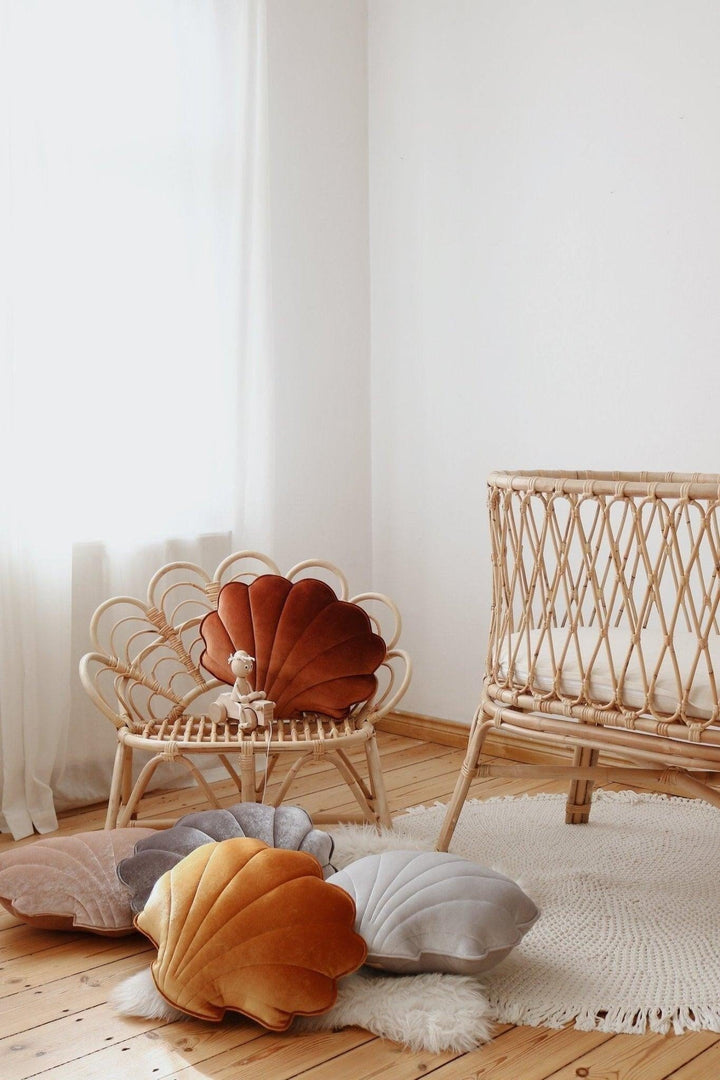 Velvet “Gold Pearl” Shell Pillow