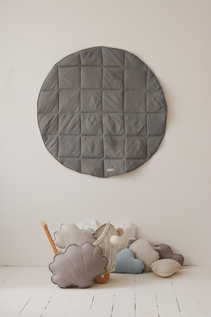 “Grey Pompoms” Teepee with Pompoms and Round Mat Set