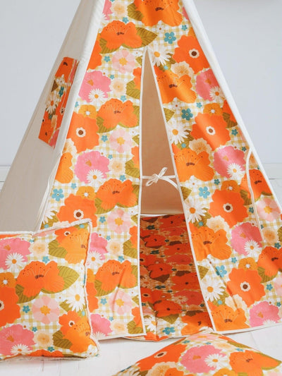 “Picnic with Flowers” Teepee Tent