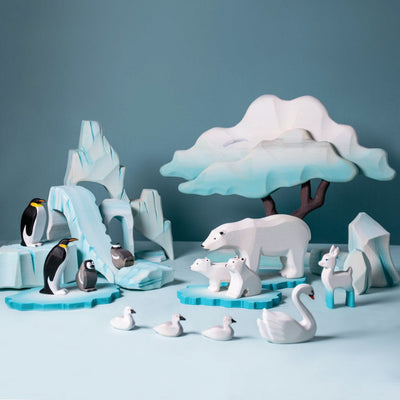 Pre-Order Bumbu Polar Bears and Ice Floe Set
