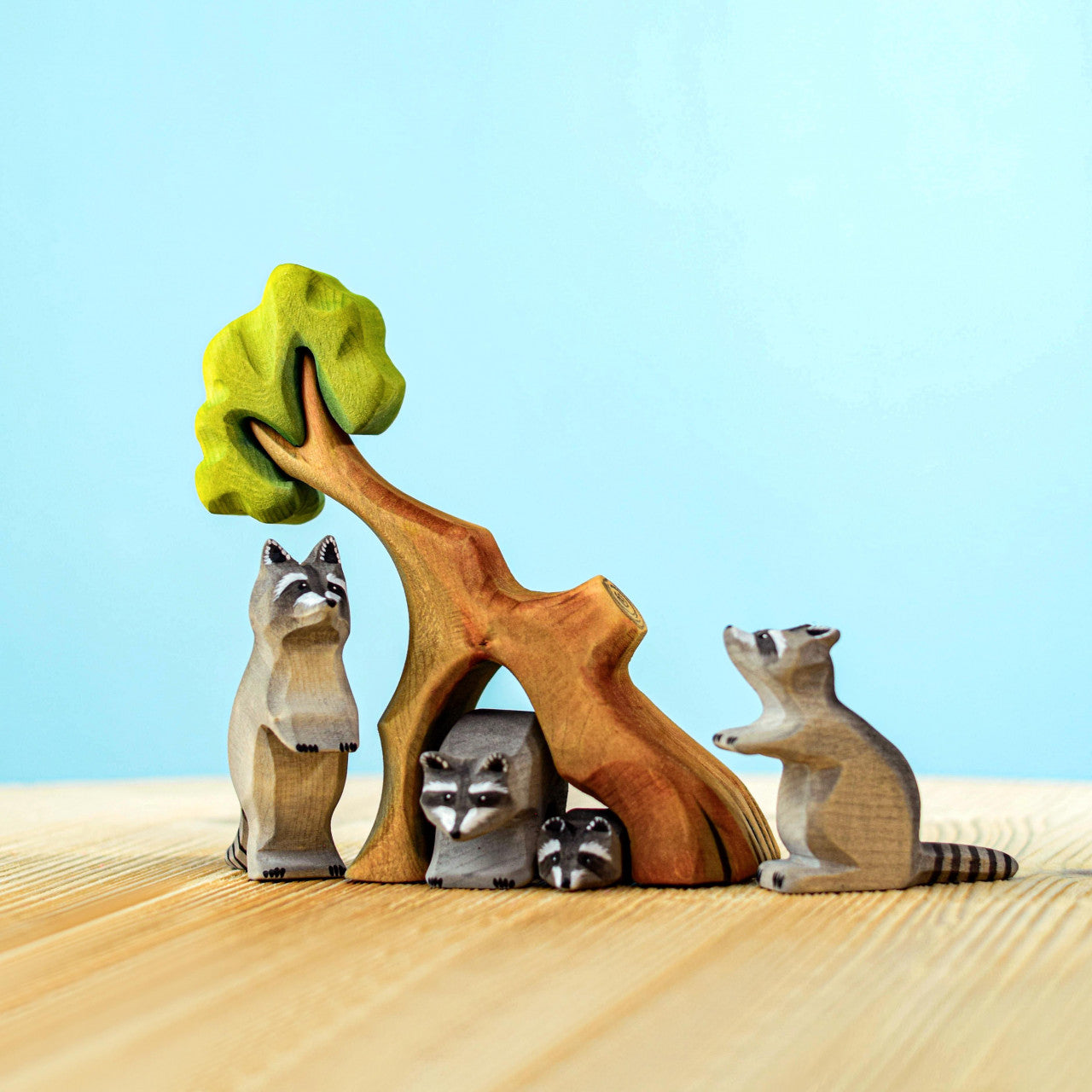 Sale Bumbu Raccoon Family with Tree Set